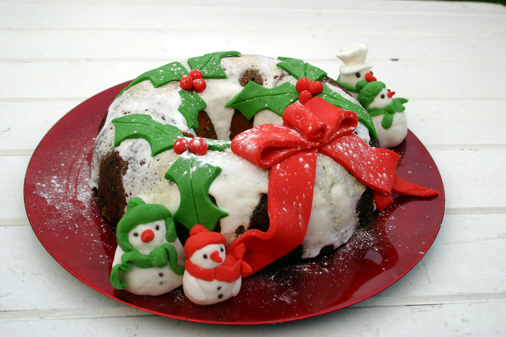 Christmas Wreath Bundt Cake