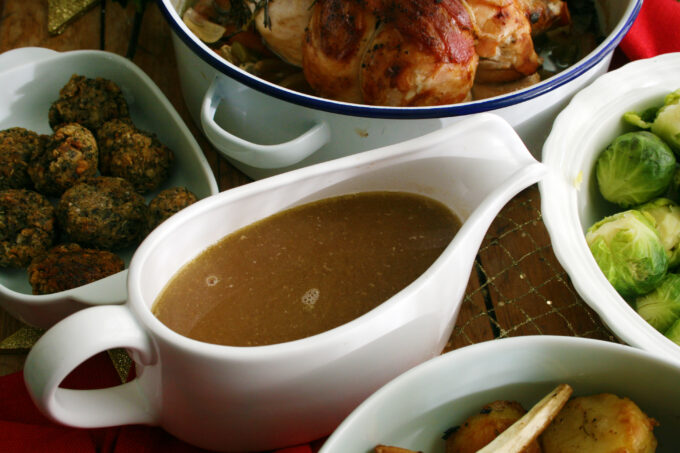 christmas dinner gravy