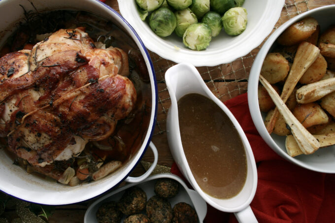 christmas dinner gravy