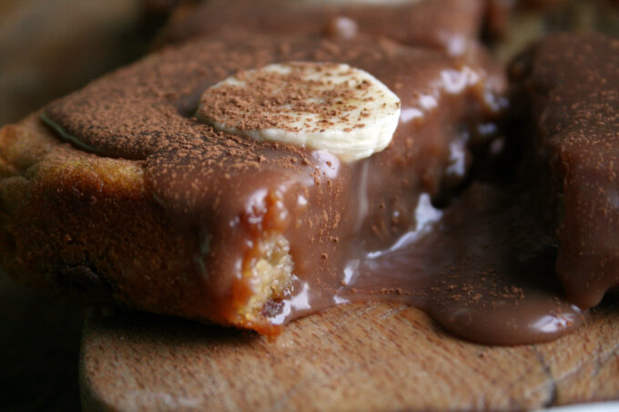 banana chocolate traybake