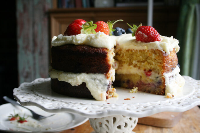 orange and berry cake