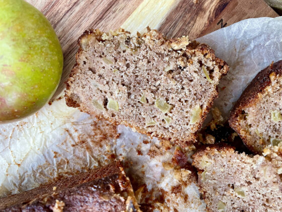 apple muffin cake