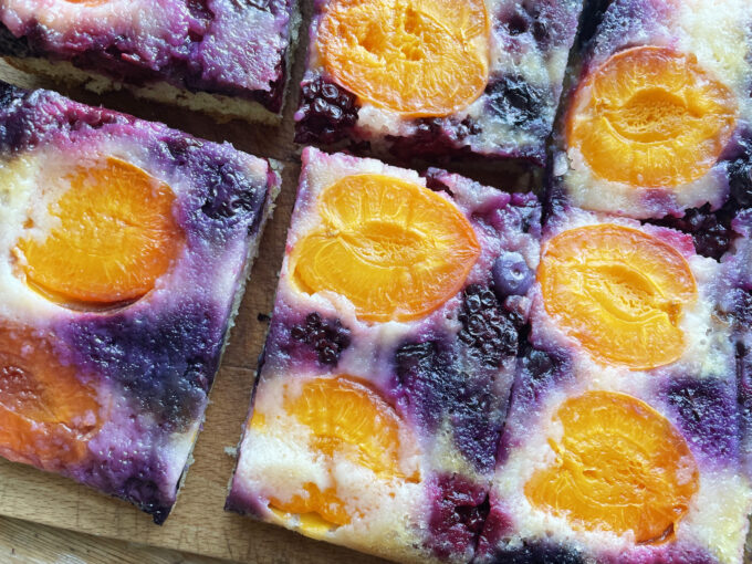 Upside down Apricot Cake