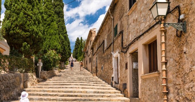 steps in Pollenca old town