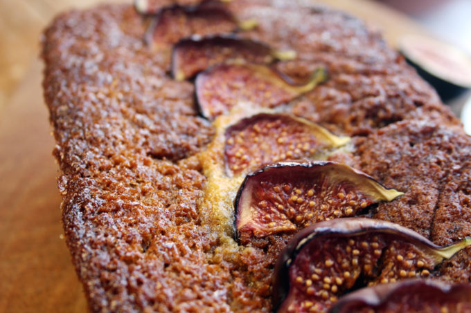 fig and date cake