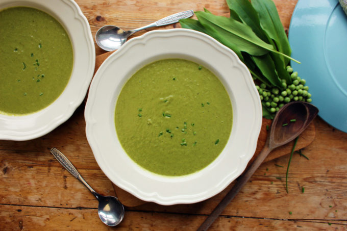 pea and wild garlic soup