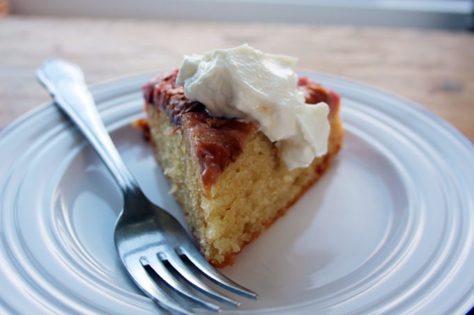 upside down plum cake