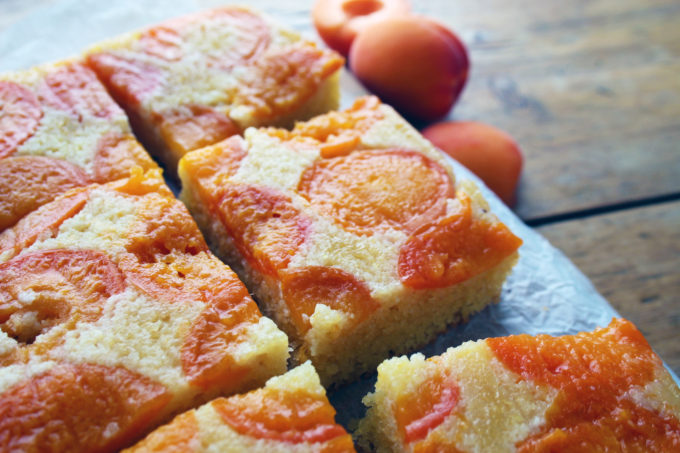 apricot cake